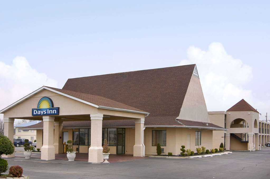 Days Inn By Wyndham Blytheville Exterior photo